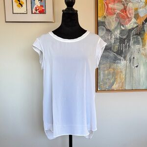 Banana Republic White lightweight Short Sleeve Top